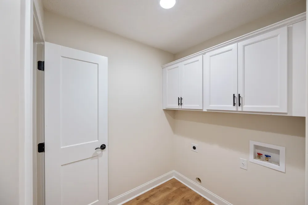 106 Derek Dr Lexington, TN 38351