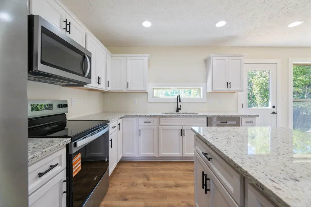 106 Derek Dr Lexington, TN 38351