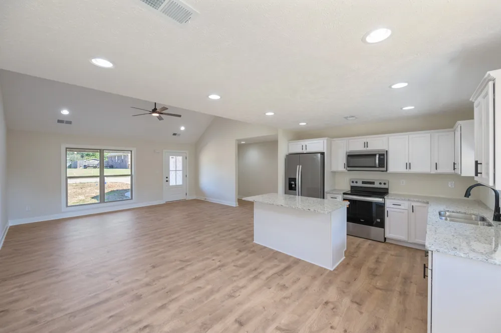 106 Derek Dr Lexington, TN 38351