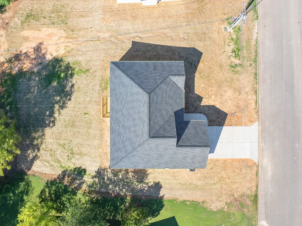 106 Derek Dr Lexington, TN 38351