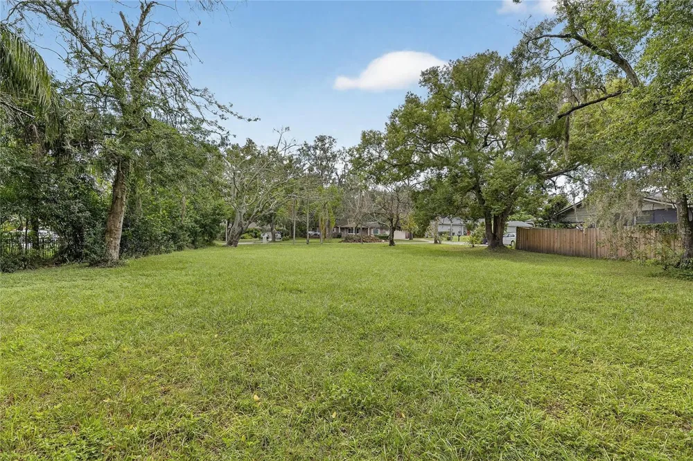 5208 E 122ND AVENUE Temple Terrace, FL 33617