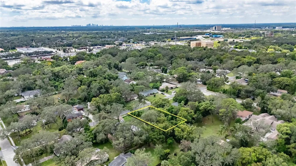 5208 E 122ND AVENUE Temple Terrace, FL 33617