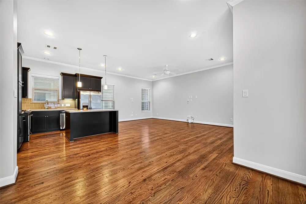 8225 Cambridge Street Houston, TX 77054