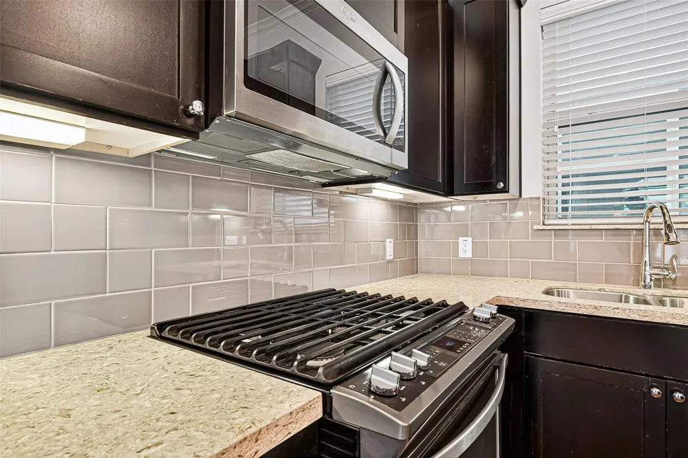 8225 Cambridge Street Houston, TX 77054