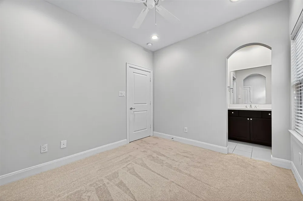 8225 Cambridge Street Houston, TX 77054