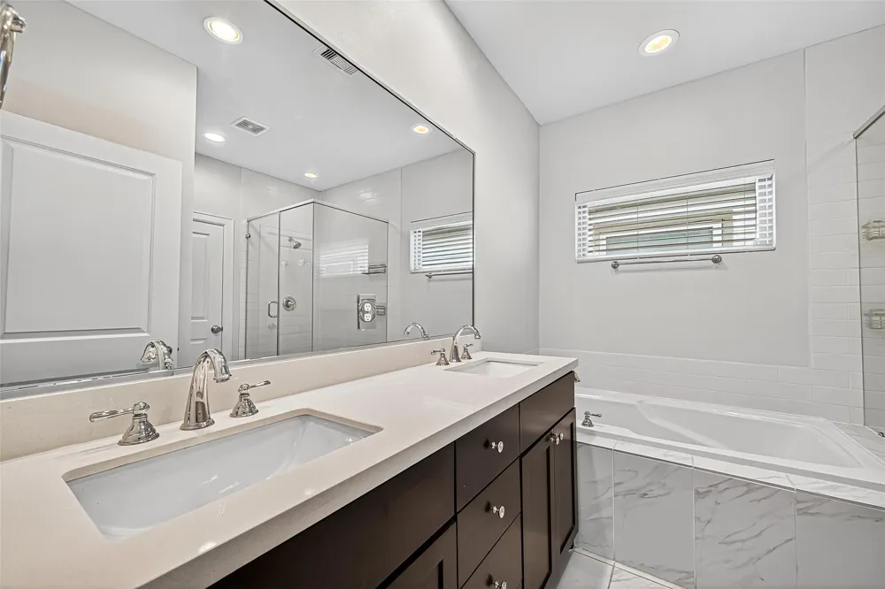 8225 Cambridge Street Houston, TX 77054