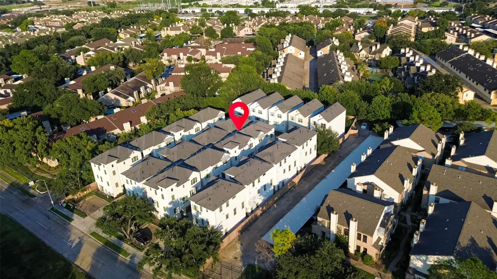8225 Cambridge Street Houston, TX 77054