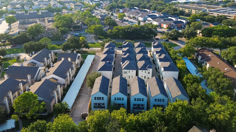 8225 Cambridge Street Houston, TX 77054