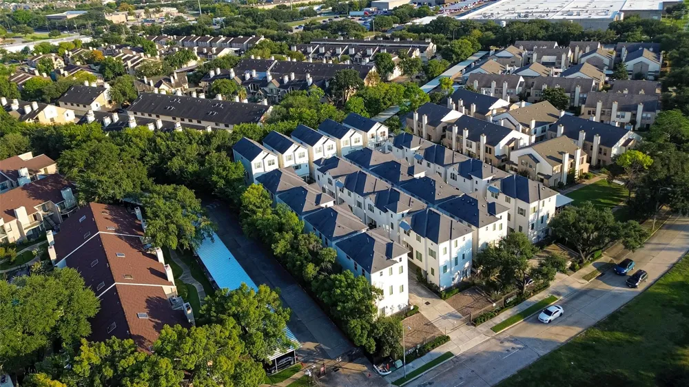 8225 Cambridge Street Houston, TX 77054