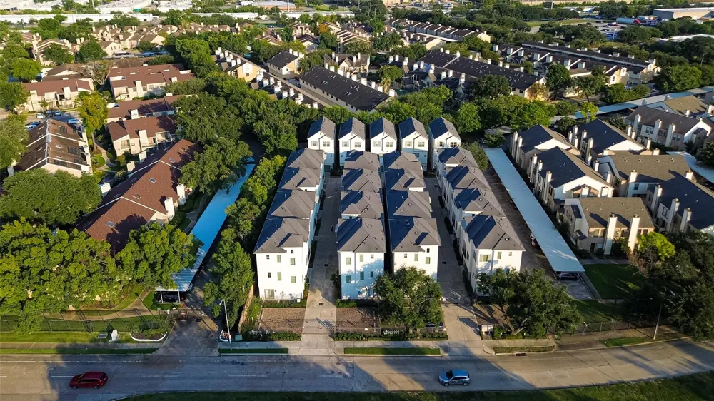 8225 Cambridge Street Houston, TX 77054