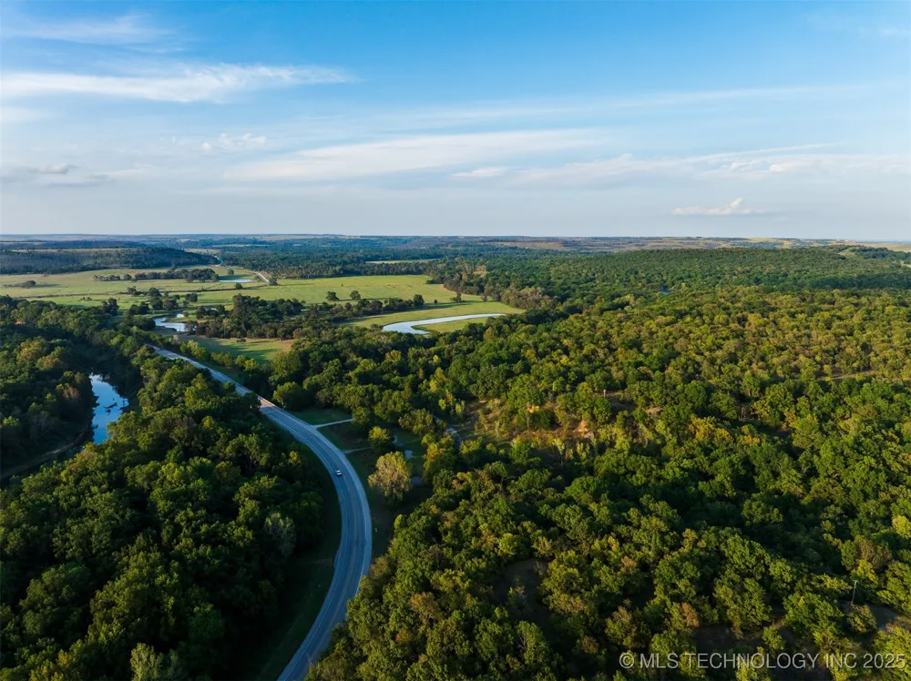 12 Hwy 11 Avant, OK 74001