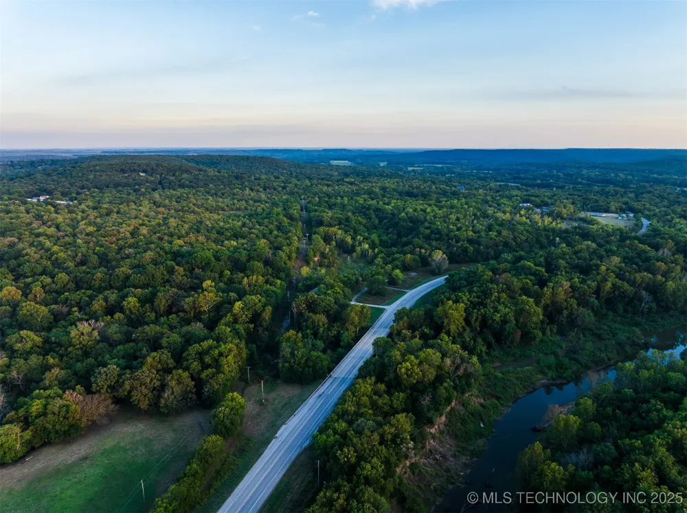 12 Hwy 11 Avant, OK 74001