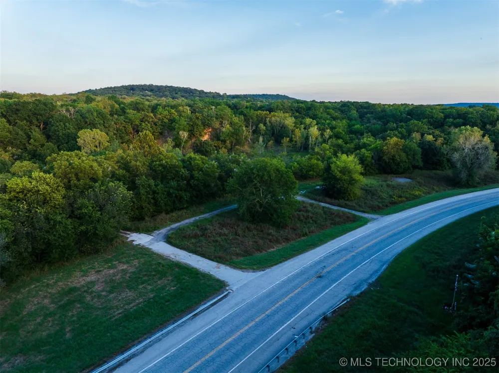 12 Hwy 11 Avant, OK 74001