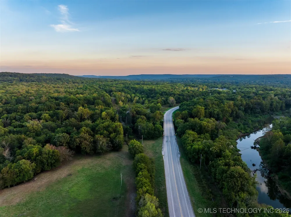 12 Hwy 11 Avant, OK 74001