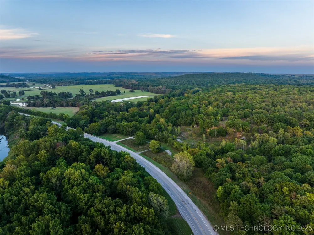 12 Hwy 11 Avant, OK 74001