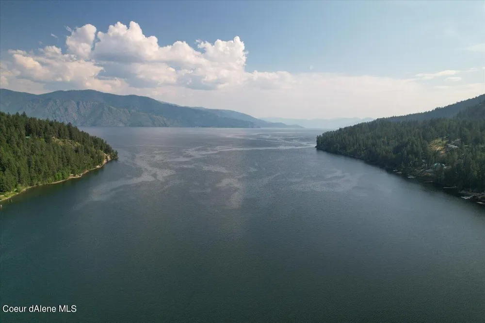 661 Midas Drive Sagle, ID 83860