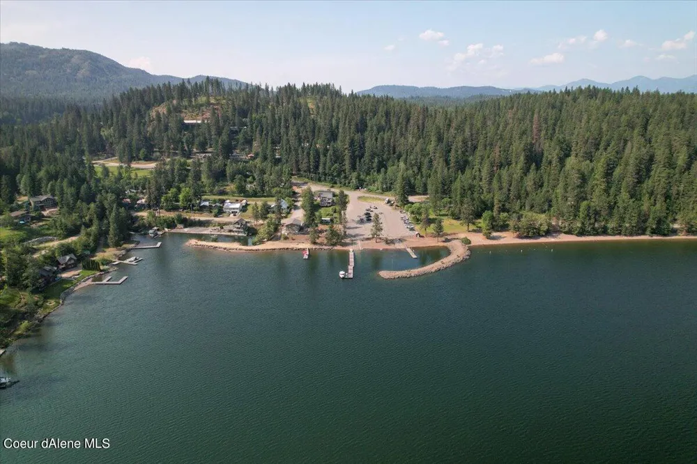 661 Midas Drive Sagle, ID 83860