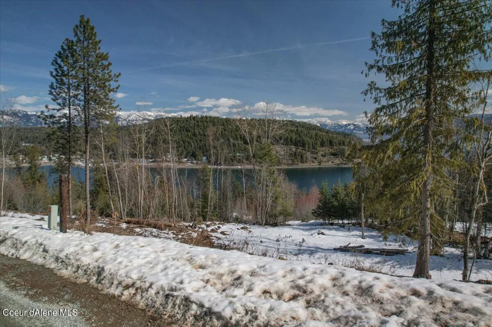 661 Midas Drive Sagle, ID 83860