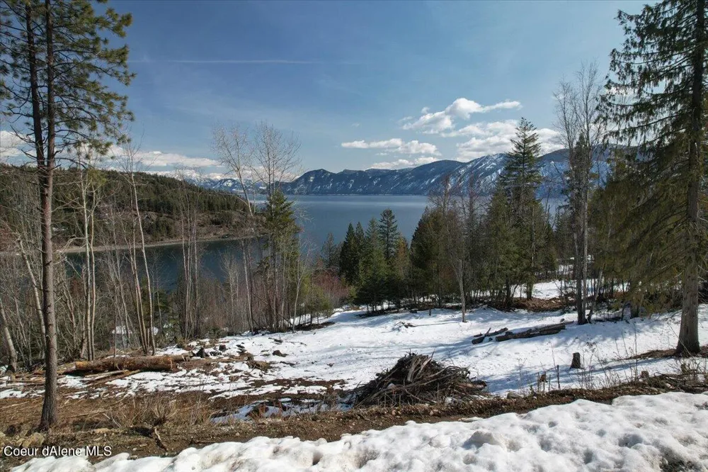 661 Midas Drive Sagle, ID 83860