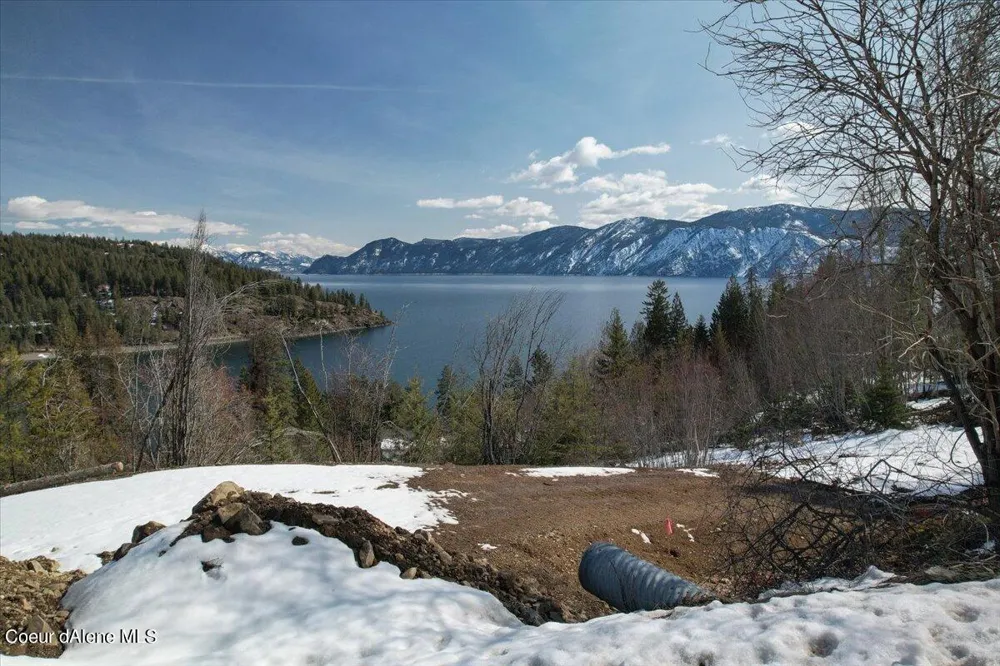 661 Midas Drive Sagle, ID 83860