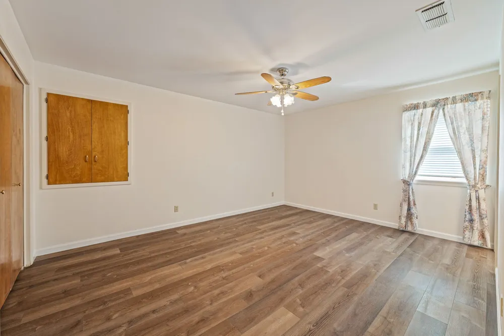 1003 Royal Lane Graham, TX 76450
