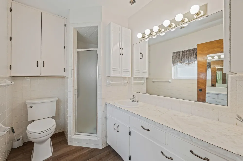 1003 Royal Lane Graham, TX 76450