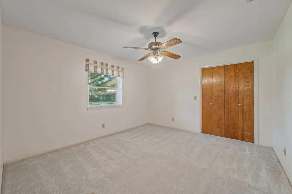 1003 Royal Lane Graham, TX 76450