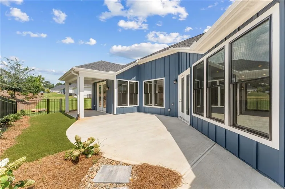 454 Sugarberry Lane Holly Springs, GA 30115