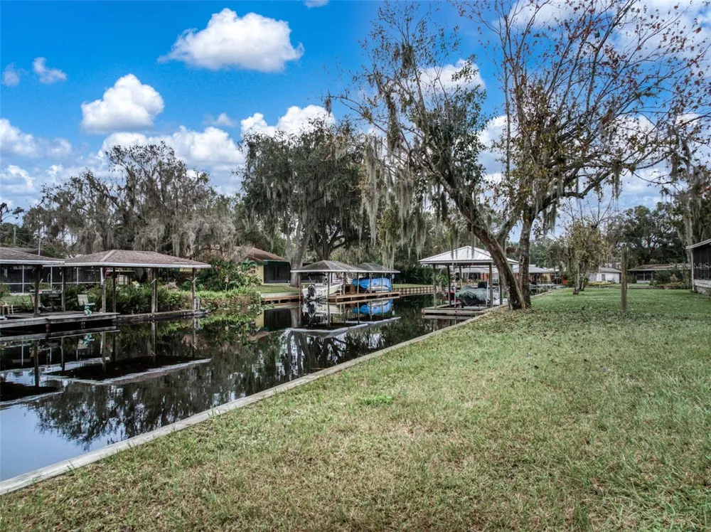 612 DRAGONFLY LANE Lorida, FL 33857
