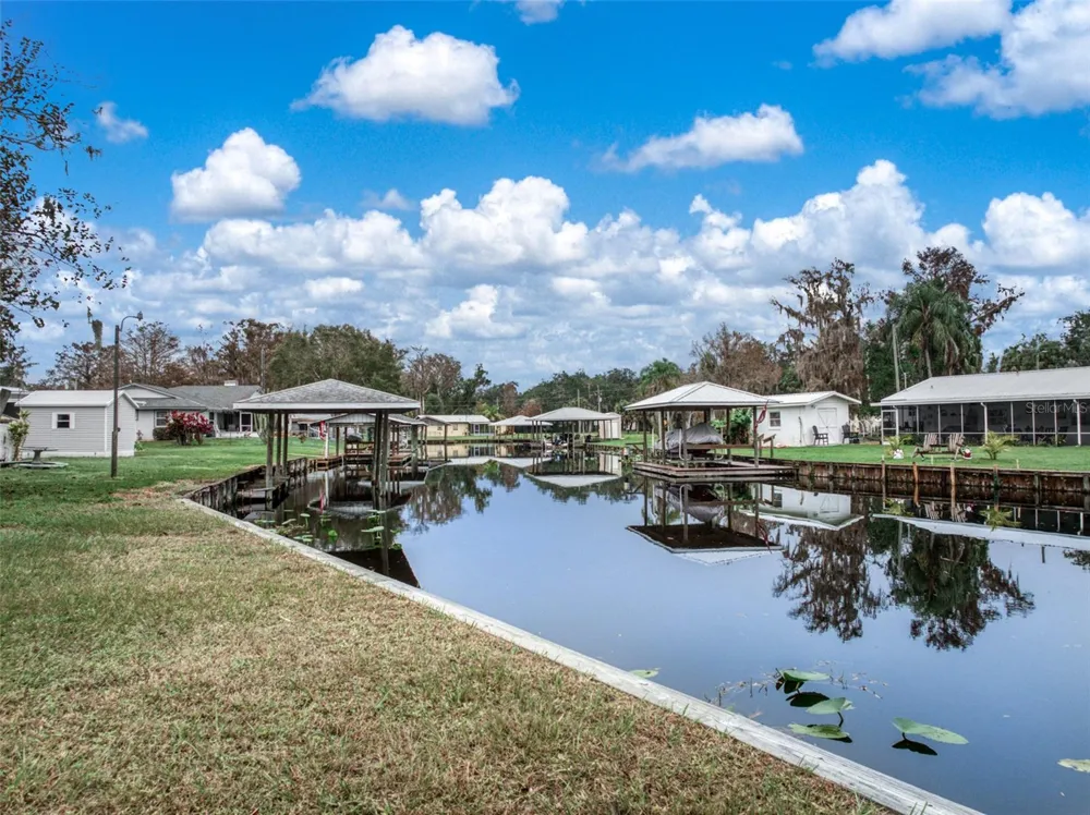 612 DRAGONFLY LANE Lorida, FL 33857