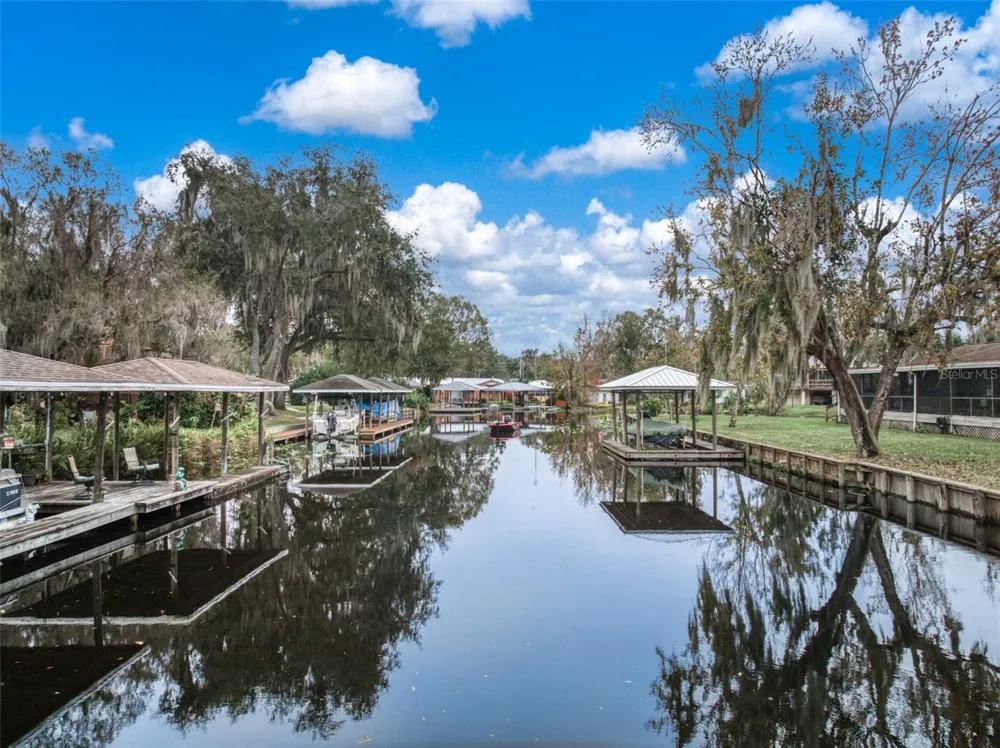 612 DRAGONFLY LANE Lorida, FL 33857