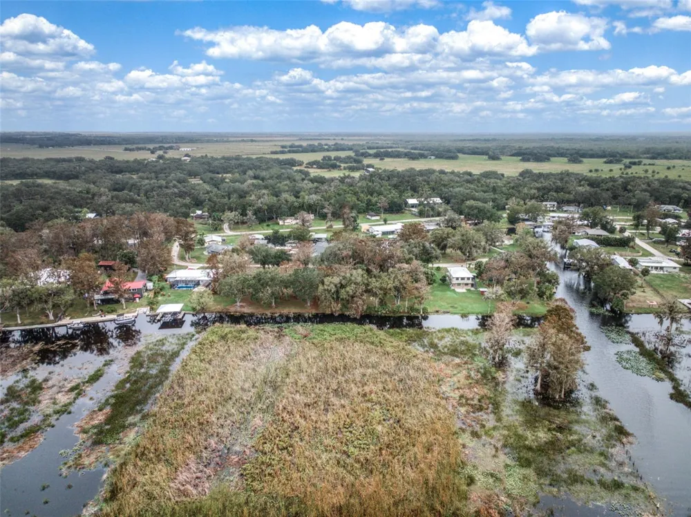 612 DRAGONFLY LANE Lorida, FL 33857