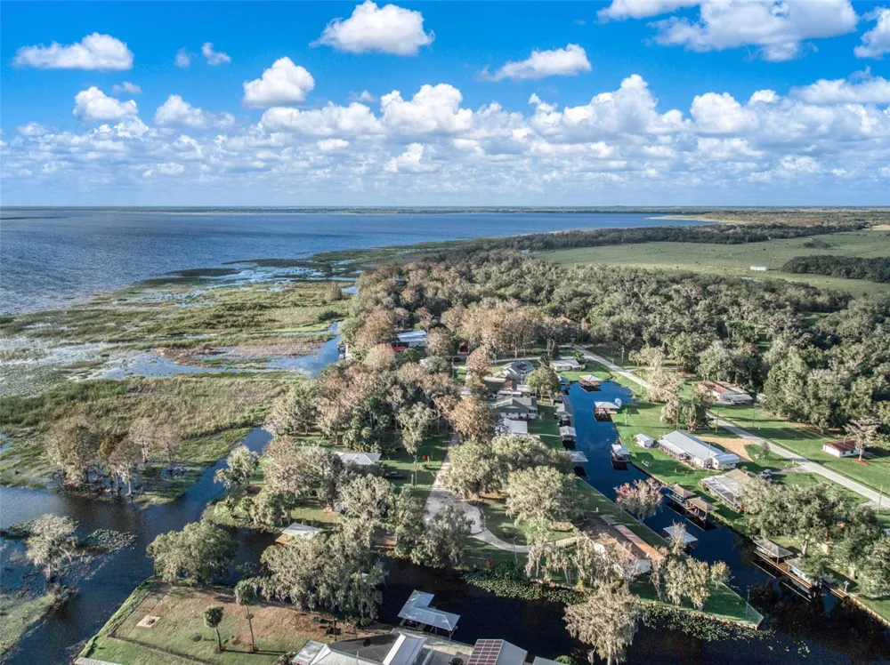 612 DRAGONFLY LANE Lorida, FL 33857