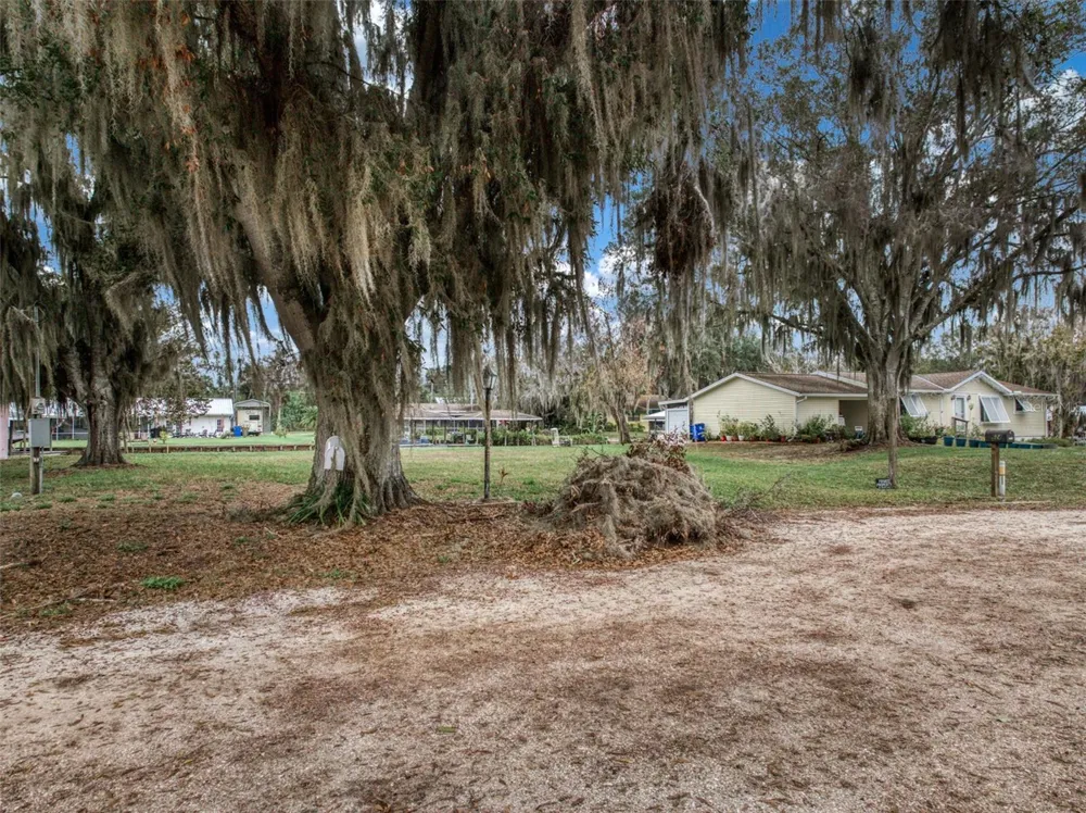 612 DRAGONFLY LANE Lorida, FL 33857