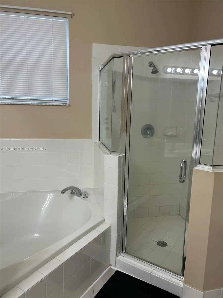 22066 SW 93rd Pl Cutler Bay, FL 33190