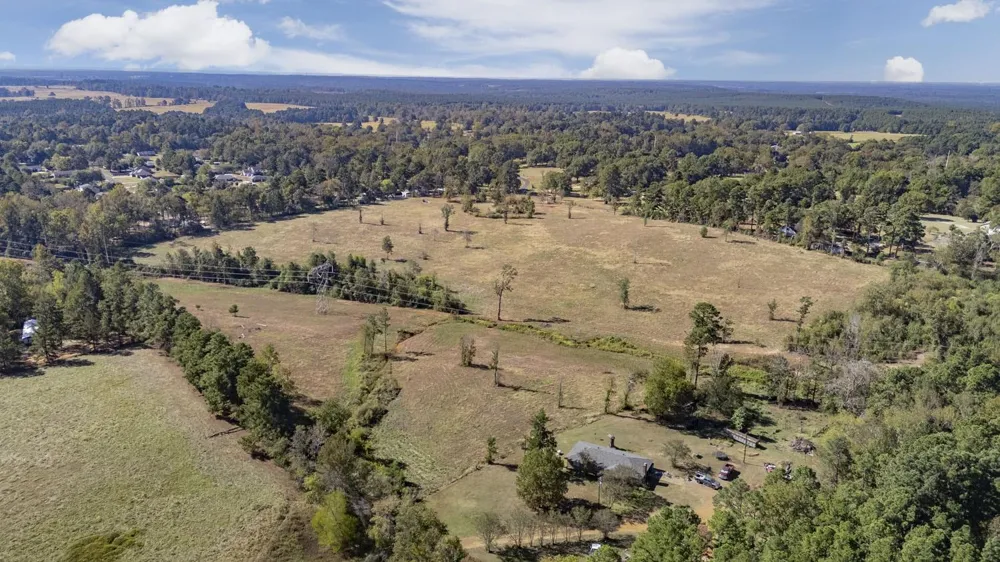 516 County Road 821 Nacogdoches, TX 75964