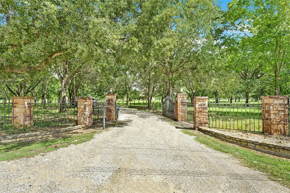 4800 Katy Hockley Road Katy, TX 77493