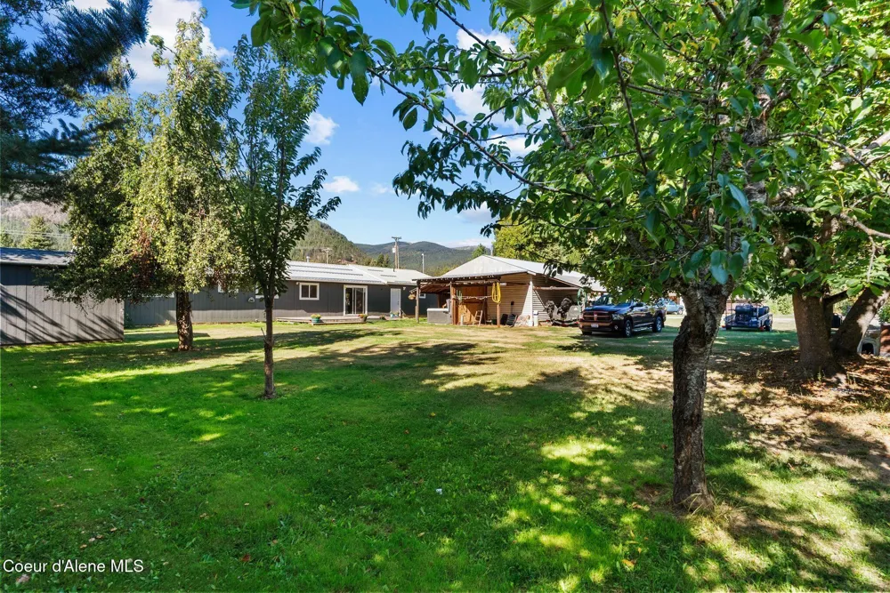 4306 Boyer Road Sandpoint, ID 83864