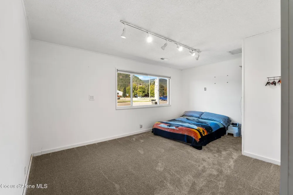 4306 Boyer Road Sandpoint, ID 83864