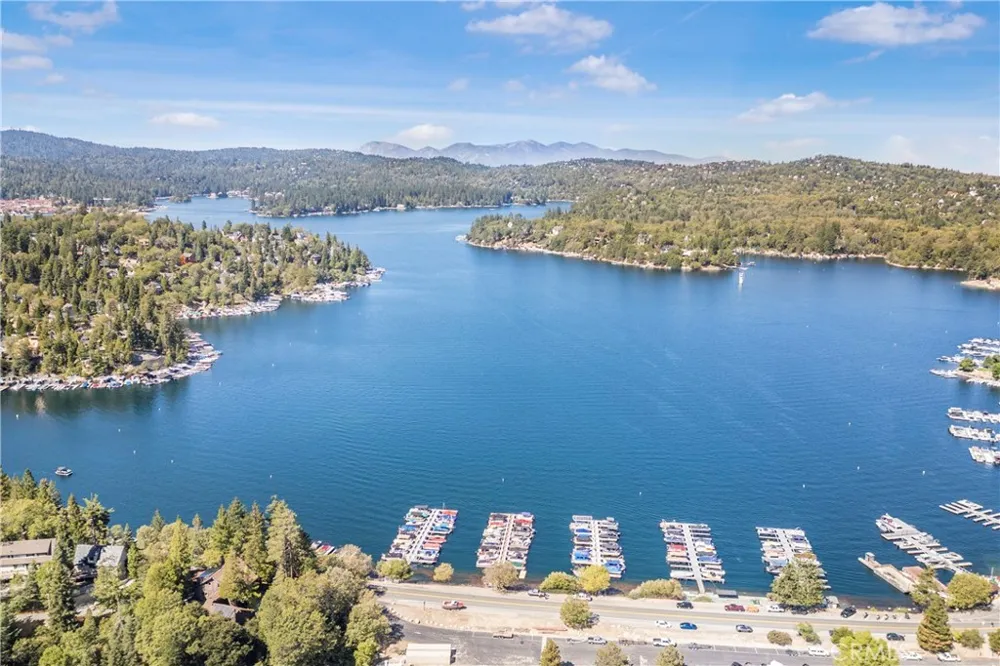 Dam 2 slip 3 Lake Arrowhead, CA 92352