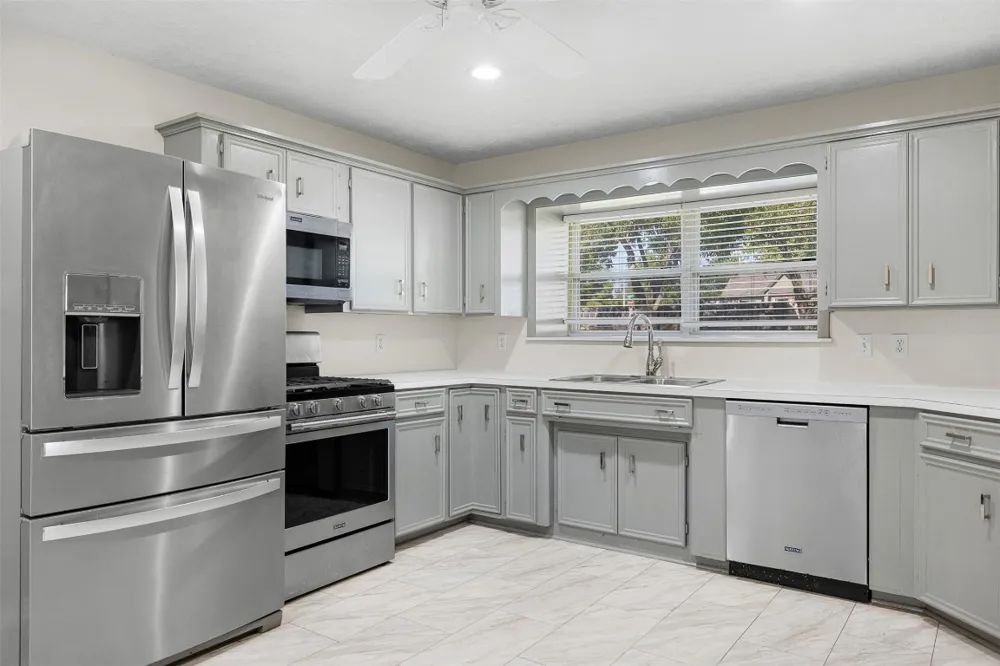 1906 Gun And Rod Road Brenham, TX 77833