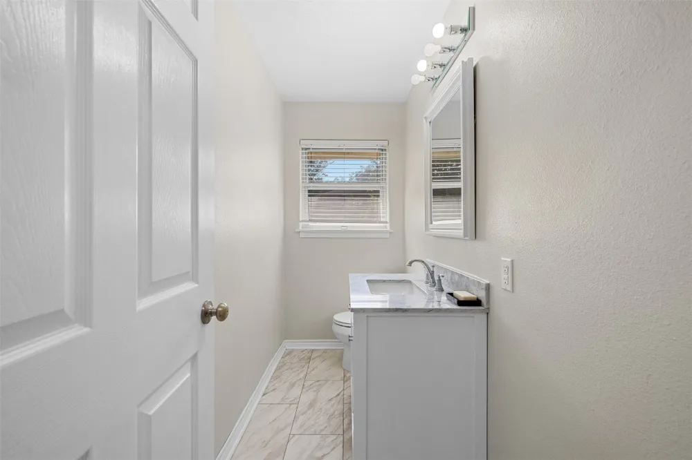 1906 Gun And Rod Road Brenham, TX 77833
