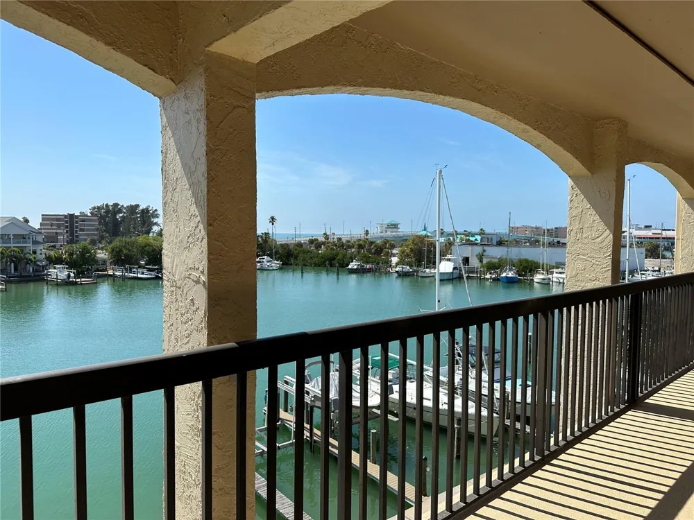 12500 CAPRI CIR N #401 Treasure Island, FL 33706