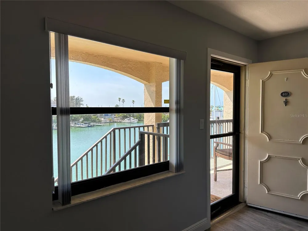 12500 CAPRI CIR N #401 Treasure Island, FL 33706