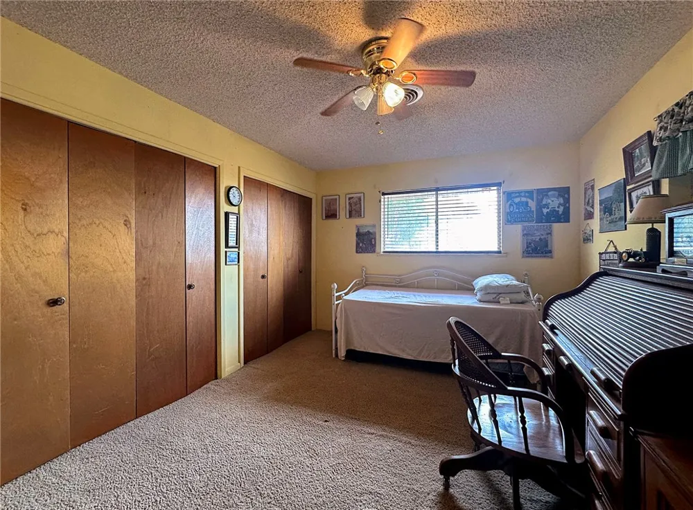 6604 County Road 136 Pawnee, TX 78145