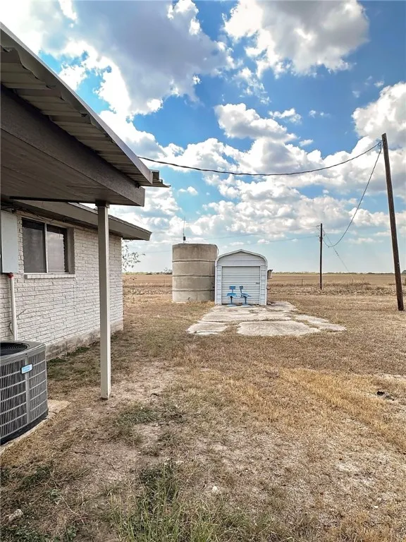 6604 County Road 136 Pawnee, TX 78145