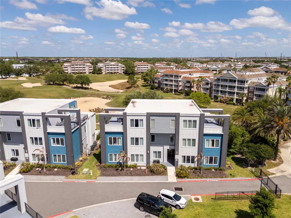 7740 SANDY RIDGE DRIVE #247 Reunion, FL 34747