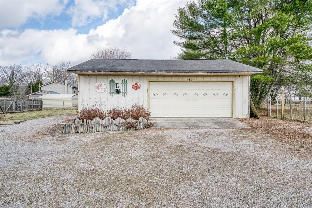 23 Oak Hill Drive Crossville, TN 38572