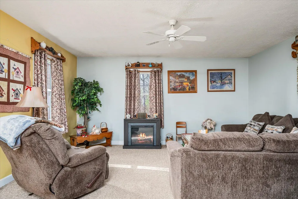 23 Oak Hill Drive Crossville, TN 38572