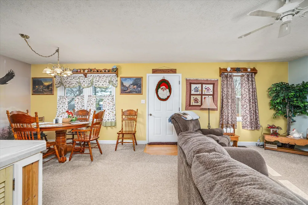 23 Oak Hill Drive Crossville, TN 38572